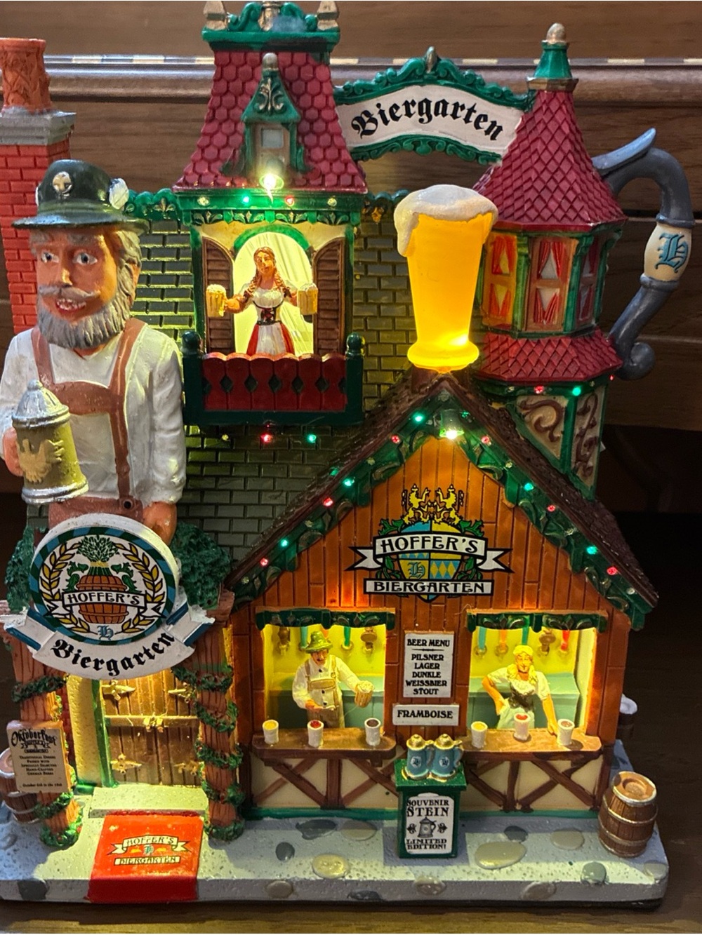 LEMAX HOFFER'S BIERGARTEN Facade 25413 Lighted German Christmas Pub RETIRED